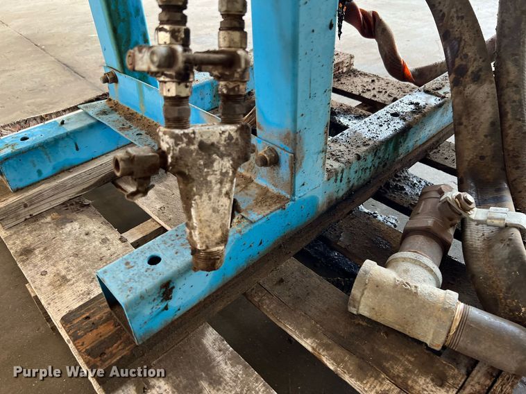 image for item LF9334 Carpenter Rely G107  foam fill pneumatic pump