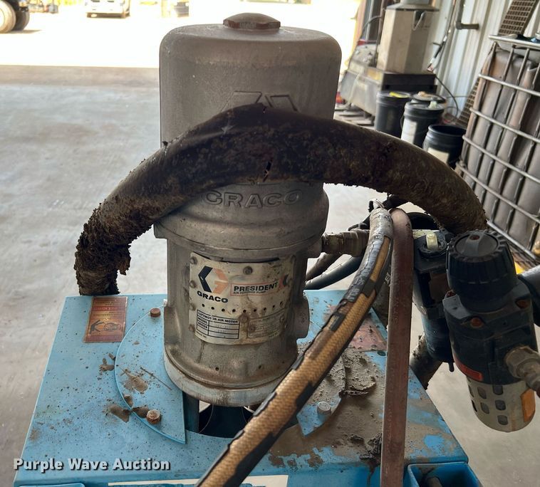 image for item LF9334 Carpenter Rely G107  foam fill pneumatic pump