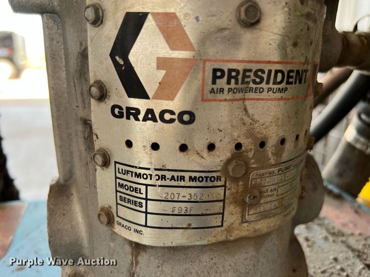 image for item LF9334 Carpenter Rely G107  foam fill pneumatic pump