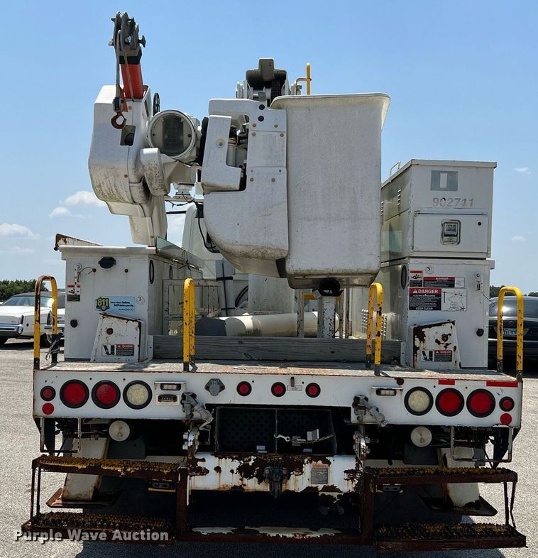 image for item LF9365 2012 International 4300 bucket truck