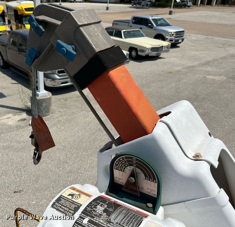 image for item LF9365 2012 International 4300 bucket truck