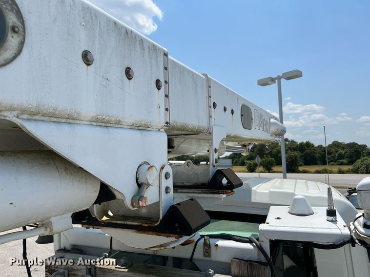 image for item LF9365 2012 International 4300 bucket truck