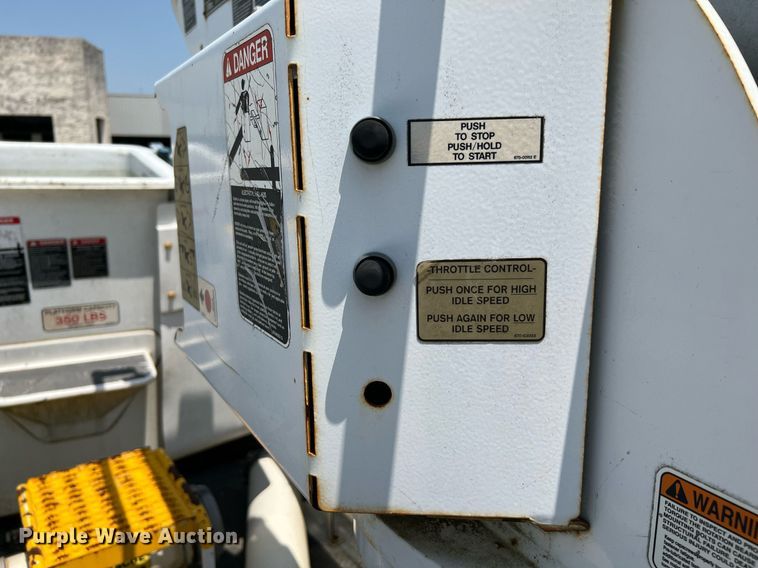 image for item LF9365 2012 International 4300 bucket truck