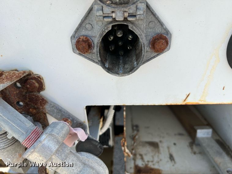 image for item LF9365 2012 International 4300 bucket truck