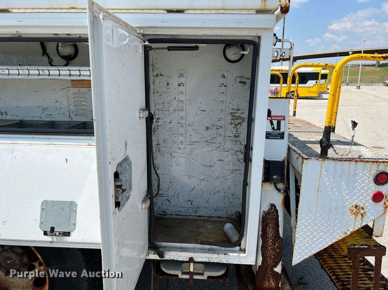 image for item LF9365 2012 International 4300 bucket truck