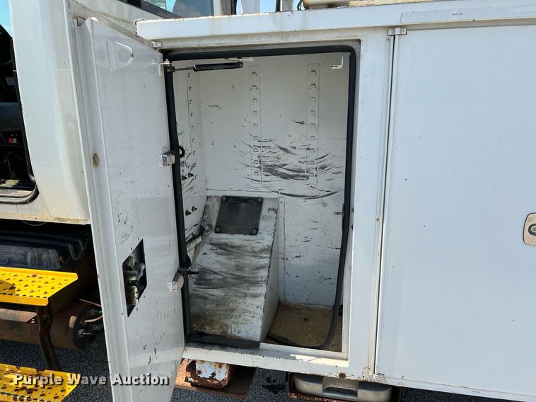 image for item LF9365 2012 International 4300 bucket truck