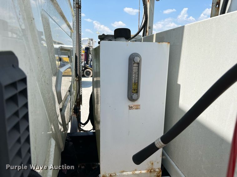 image for item LF9365 2012 International 4300 bucket truck