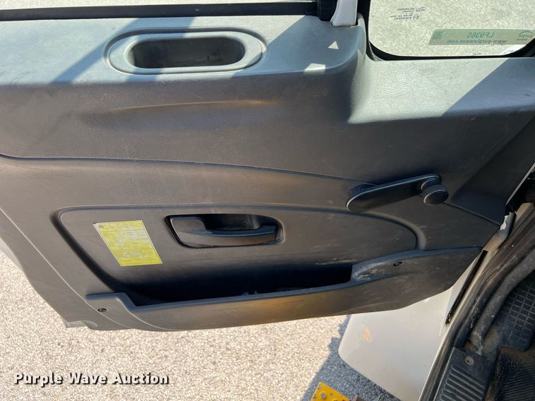 image for item LF9365 2012 International 4300 bucket truck