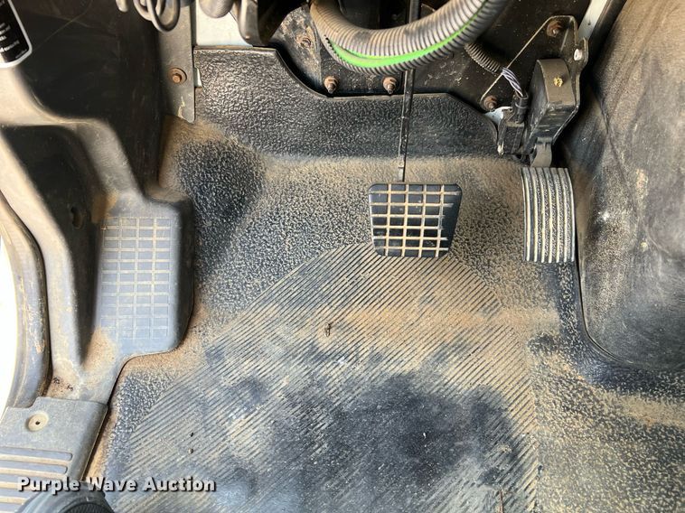 image for item LF9365 2012 International 4300 bucket truck