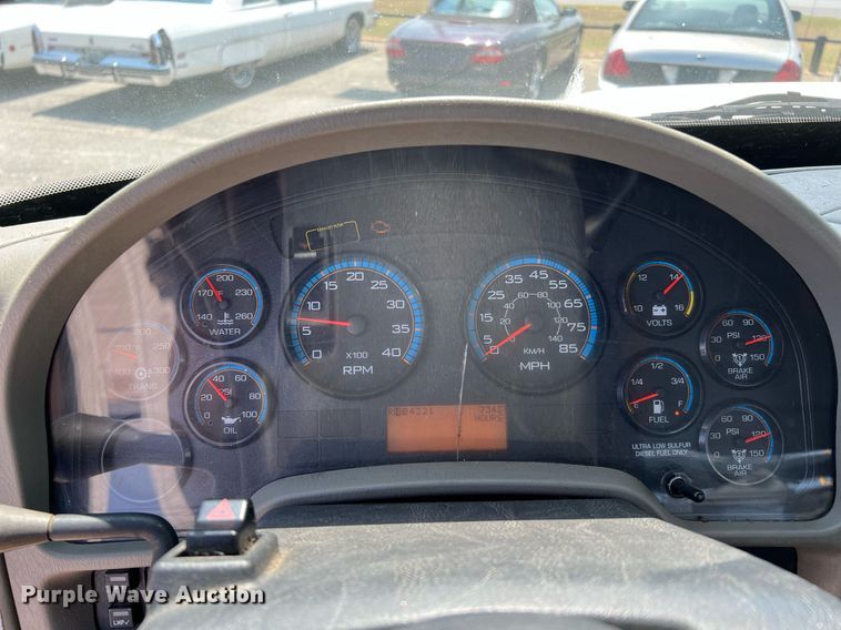 image for item LF9365 2012 International 4300 bucket truck