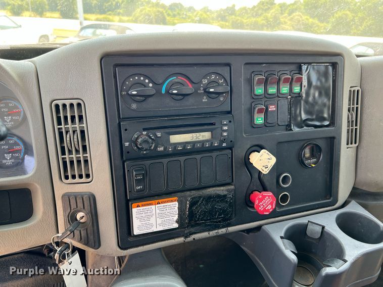 image for item LF9365 2012 International 4300 bucket truck