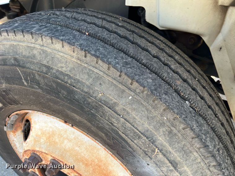 image for item LF9365 2012 International 4300 bucket truck