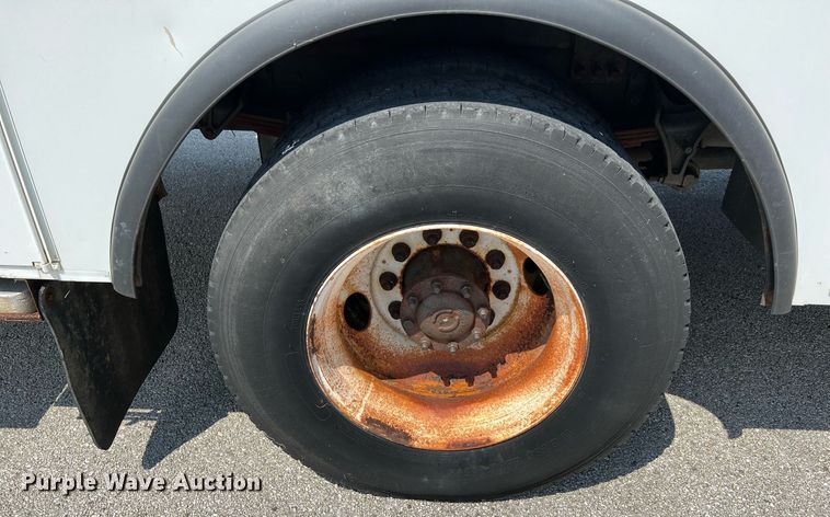 image for item LF9365 2012 International 4300 bucket truck