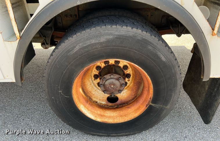 image for item LF9365 2012 International 4300 bucket truck