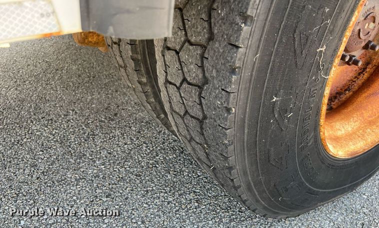 image for item LF9365 2012 International 4300 bucket truck