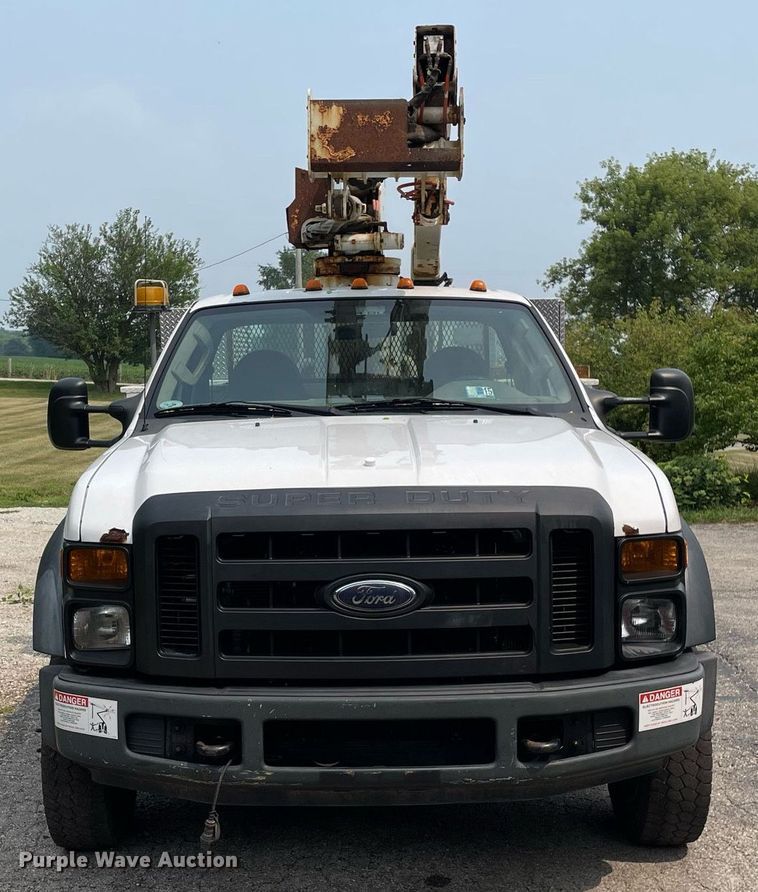 image for item LJ9784 2008 Ford F550 Super Duty XL  bucket truck