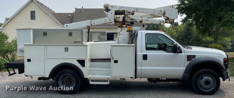 image for item LJ9784 2008 Ford F550 Super Duty XL  bucket truck