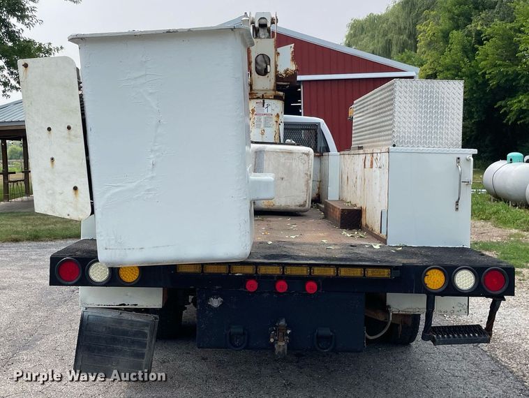image for item LJ9784 2008 Ford F550 Super Duty XL  bucket truck