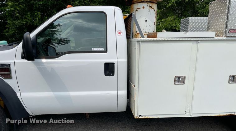 image for item LJ9784 2008 Ford F550 Super Duty XL  bucket truck
