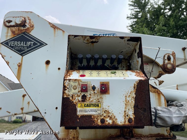 image for item LJ9784 2008 Ford F550 Super Duty XL  bucket truck