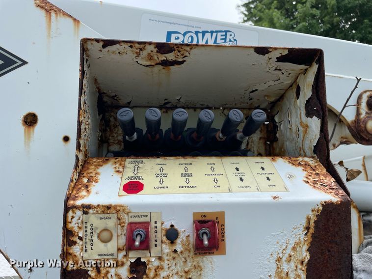 image for item LJ9784 2008 Ford F550 Super Duty XL  bucket truck