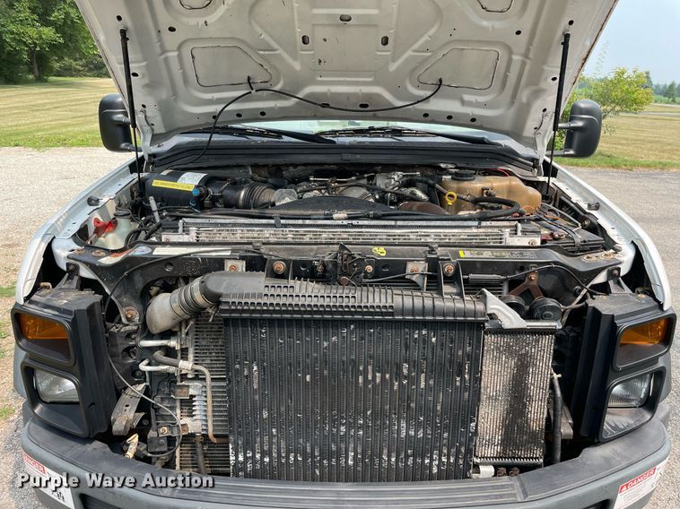 image for item LJ9784 2008 Ford F550 Super Duty XL  bucket truck