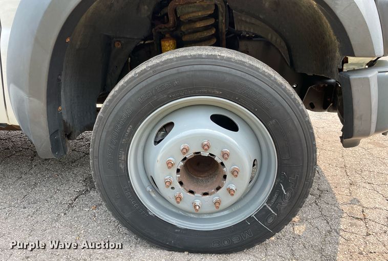 image for item LJ9784 2008 Ford F550 Super Duty XL  bucket truck