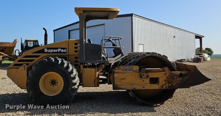 image for item LM9099 Superpac 8420  single drum vibratory roller