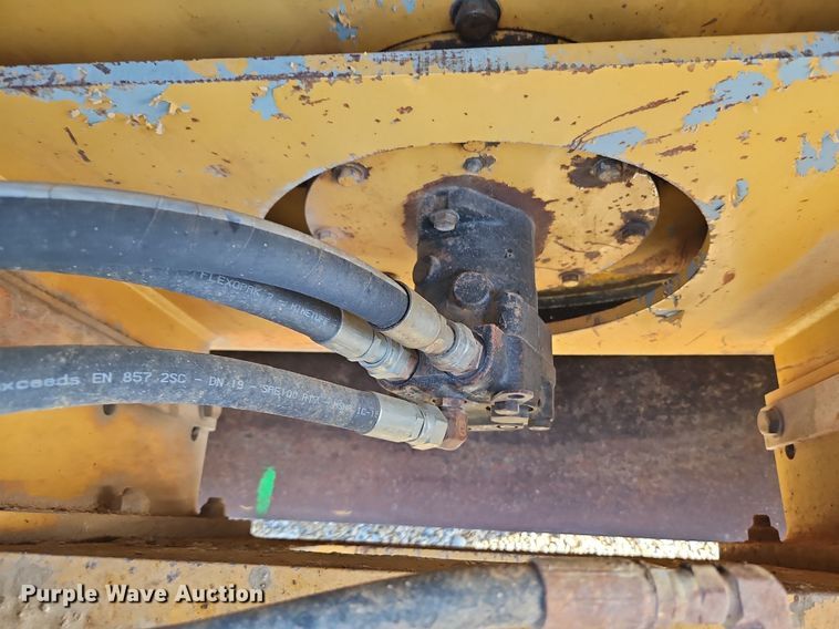 image for item LM9099 Superpac 8420  single drum vibratory roller