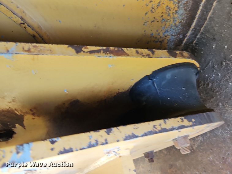 image for item LM9099 Superpac 8420  single drum vibratory roller