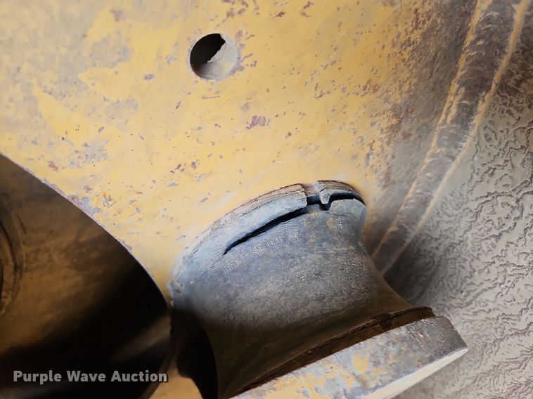 image for item LM9099 Superpac 8420  single drum vibratory roller