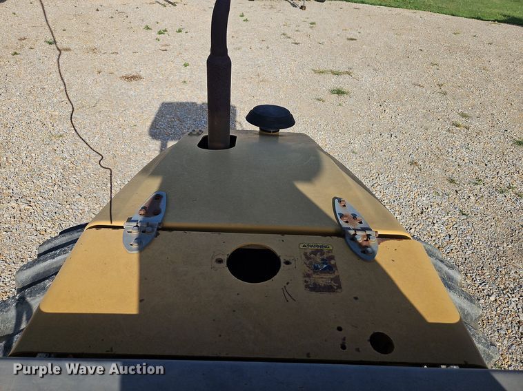 image for item LM9099 Superpac 8420  single drum vibratory roller