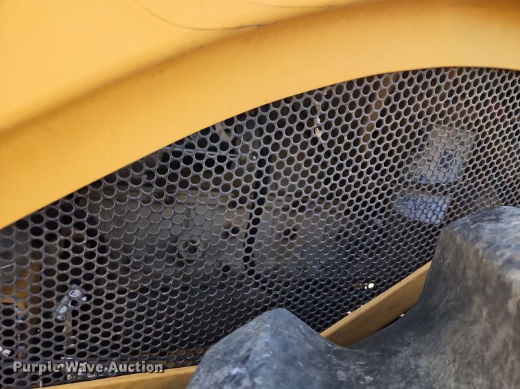 image for item LM9099 Superpac 8420  single drum vibratory roller