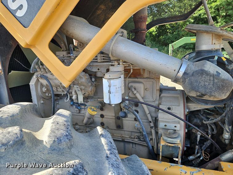 image for item LM9099 Superpac 8420  single drum vibratory roller