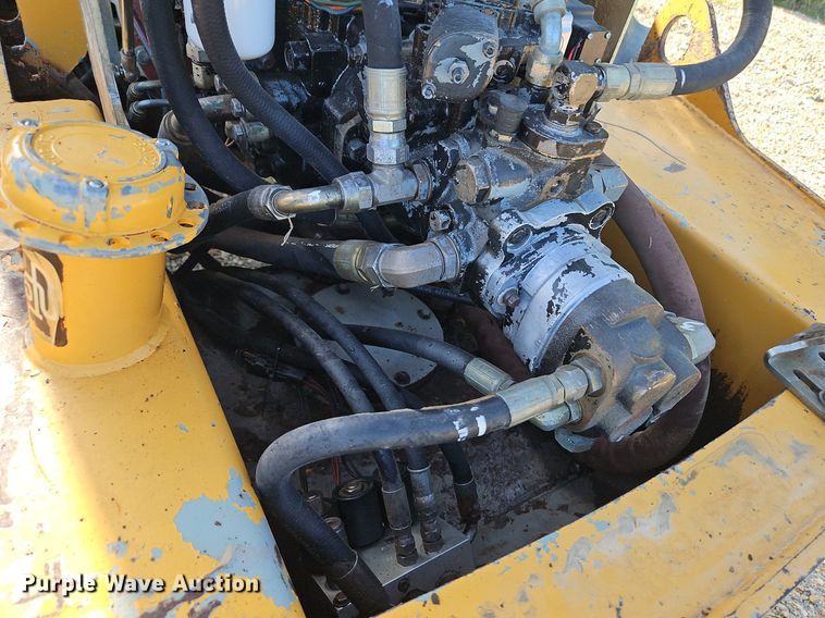 image for item LM9099 Superpac 8420  single drum vibratory roller