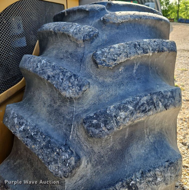 image for item LM9099 Superpac 8420  single drum vibratory roller