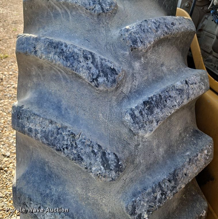 image for item LM9099 Superpac 8420  single drum vibratory roller