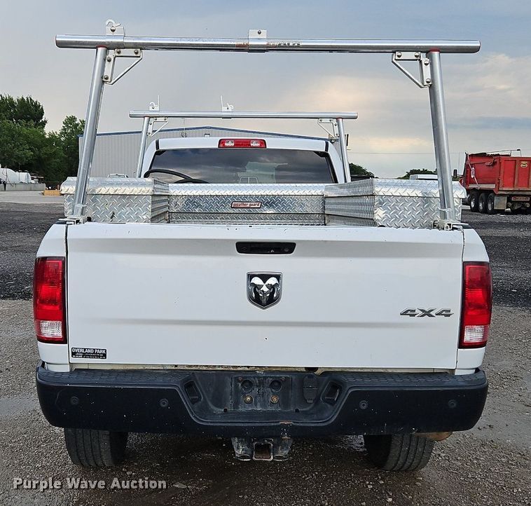 image for item LM9102 2018 Dodge Ram 2500HD  Crew Cab pickup truck