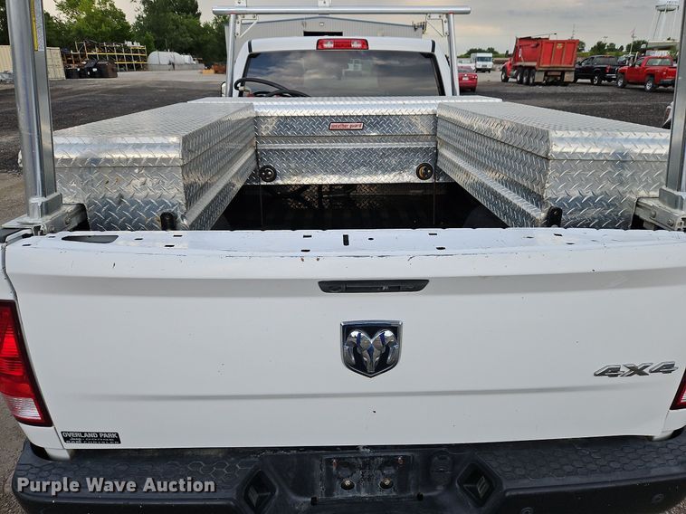 image for item LM9102 2018 Dodge Ram 2500HD  Crew Cab pickup truck