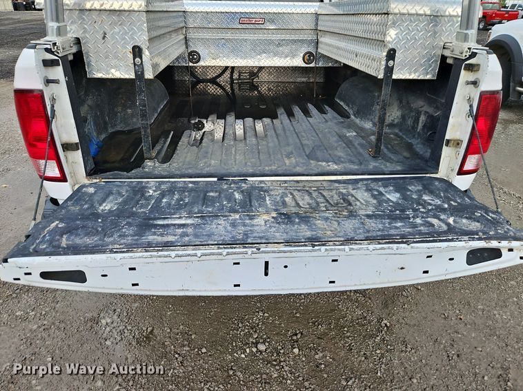 image for item LM9102 2018 Dodge Ram 2500HD  Crew Cab pickup truck