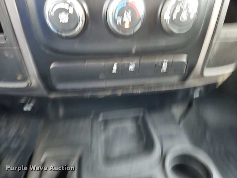 image for item LM9102 2018 Dodge Ram 2500HD  Crew Cab pickup truck