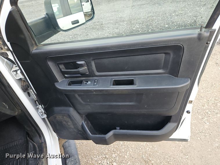 image for item LM9102 2018 Dodge Ram 2500HD  Crew Cab pickup truck