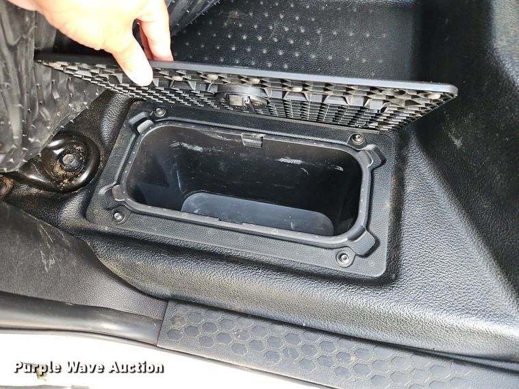 image for item LM9102 2018 Dodge Ram 2500HD  Crew Cab pickup truck