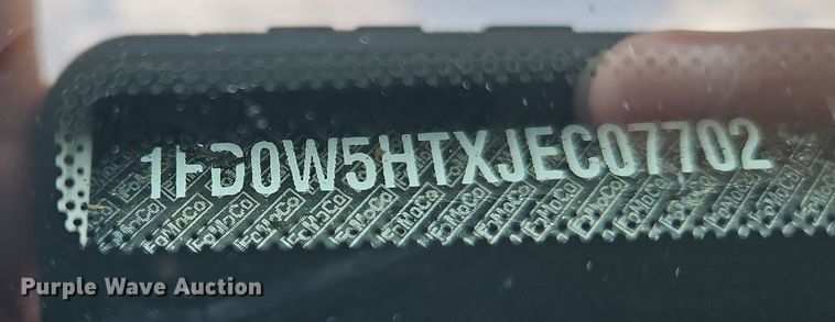 image for item LM9103 2018 Ford F550 Super Duty  Crew Cab truck cab and chassis