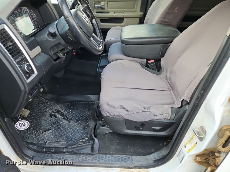 image for item LM9104 2012 Dodge Ram 2500HD  Crew Cab pickup truck