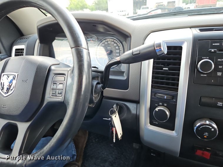 image for item LM9104 2012 Dodge Ram 2500HD  Crew Cab pickup truck