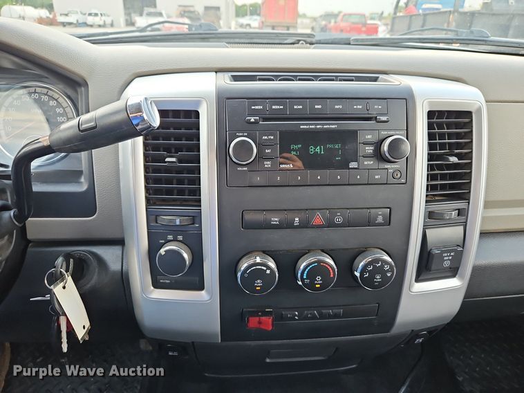 image for item LM9104 2012 Dodge Ram 2500HD  Crew Cab pickup truck