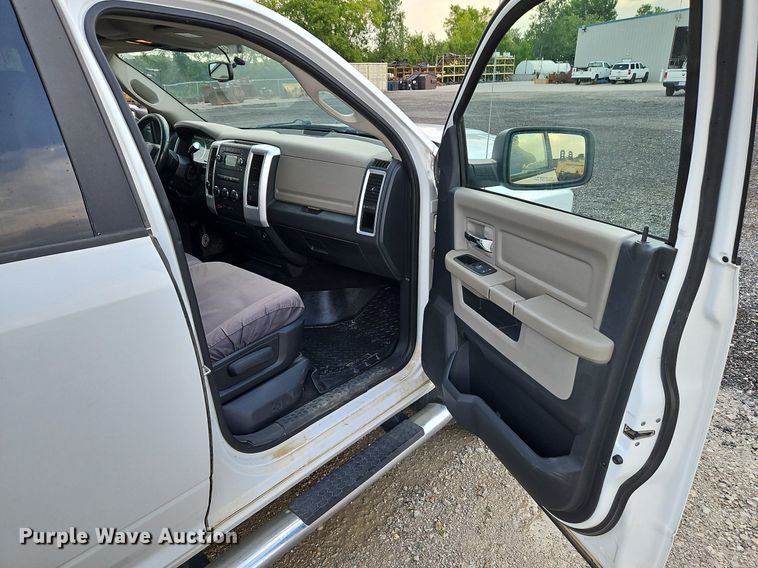 image for item LM9104 2012 Dodge Ram 2500HD  Crew Cab pickup truck