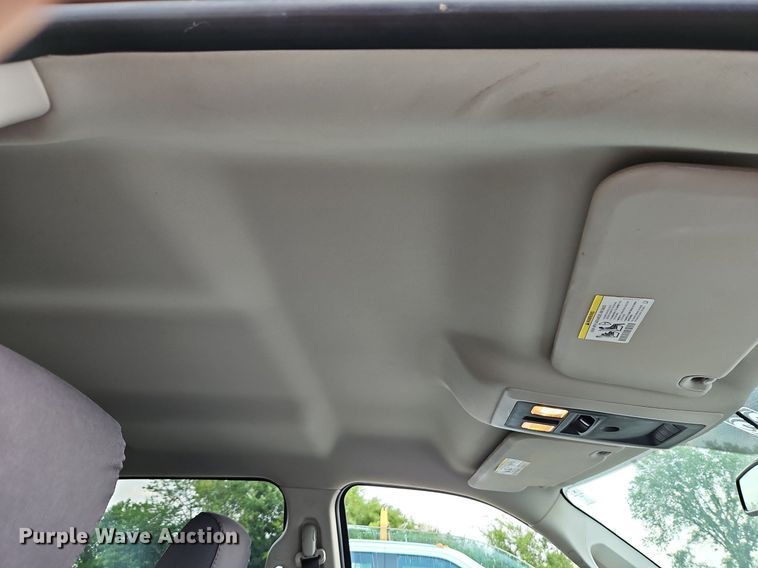 image for item LM9104 2012 Dodge Ram 2500HD  Crew Cab pickup truck