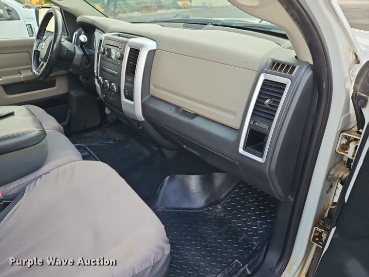 image for item LM9104 2012 Dodge Ram 2500HD  Crew Cab pickup truck